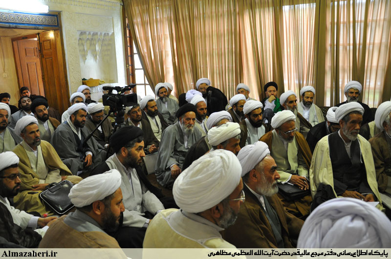 دیدار آیتالله طباطبایی، نمایندۀ ولیفقیه به همراه ائمۀ جمعۀ استان اصفهان با معظّمله - 29/1/1394 دیدار آیتالله طباطبایی، نمایندۀ ولیفقیه به همراه ائمۀ جمعۀ استان اصفهان با معظّمله - 29/1/1394