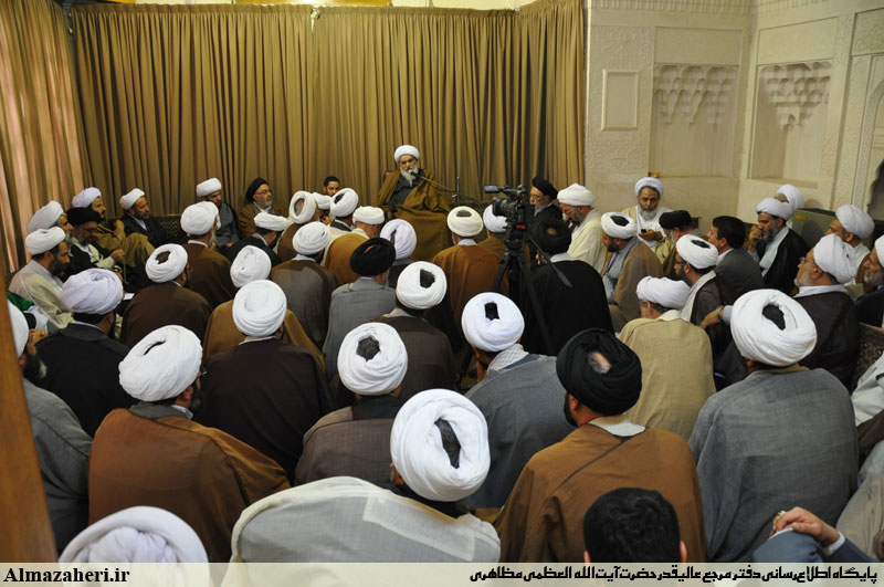 دیدار آیتالله طباطبایی، نمایندۀ ولیفقیه به همراه ائمۀ جمعۀ استان اصفهان با معظّمله - 29/1/1394 دیدار آیتالله طباطبایی، نمایندۀ ولیفقیه به همراه ائمۀ جمعۀ استان اصفهان با معظّمله - 29/1/1394