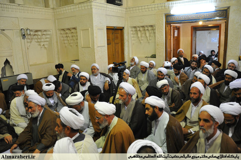 دیدار آیتالله طباطبایی، نمایندۀ ولیفقیه به همراه ائمۀ جمعۀ استان اصفهان با معظّمله - 29/1/1394 دیدار آیتالله طباطبایی، نمایندۀ ولیفقیه به همراه ائمۀ جمعۀ استان اصفهان با معظّمله - 29/1/1394