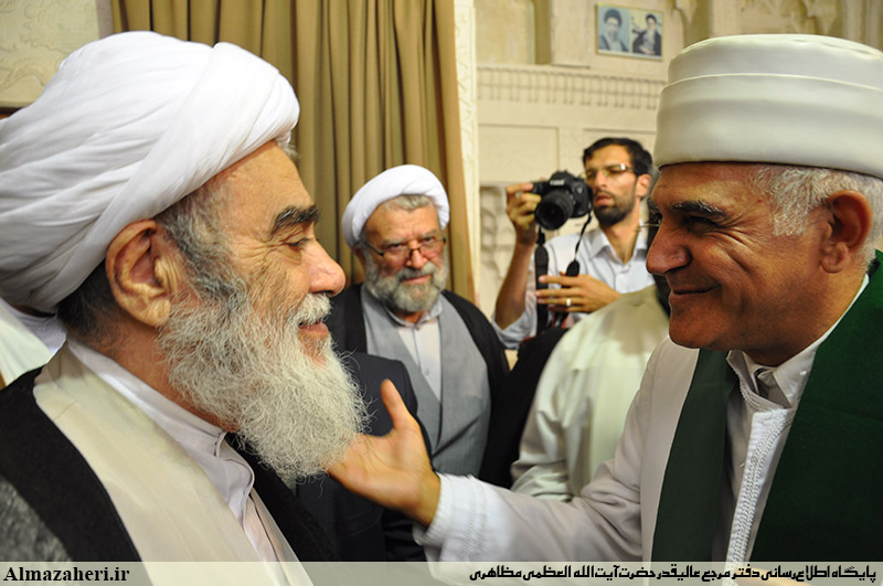 دیدار میهمانان خارجی پانزدهمین اجلاس بینالمللی تجلیل از پیرغلامان حسینی - 23/6/1396 دیدار میهمانان خارجی پانزدهمین اجلاس بینالمللی تجلیل از پیرغلامان حسینی - 23/6/1396